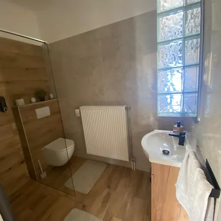 Andalics Apartment
